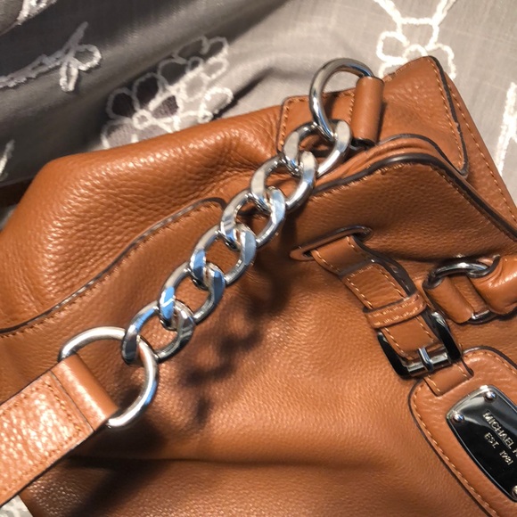 Michael Kors leather bag - Picture 7 of 8